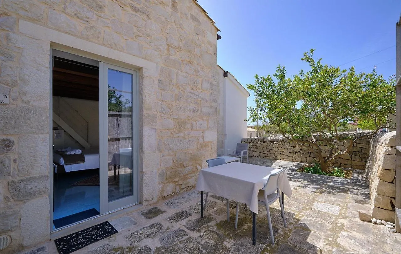 Petrantica Resort Marina di Ragusa Italië